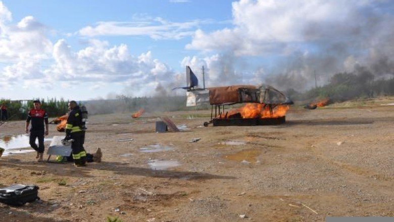Uçak kazası tatbikatı yapıldı