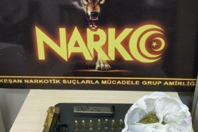 Evinde uyuşturucu ve silah ele geçirildi