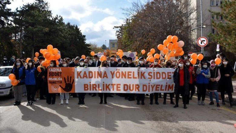 Kırıkkale'de kadına yönelik şiddete karşı yürüyüş düzenlendi