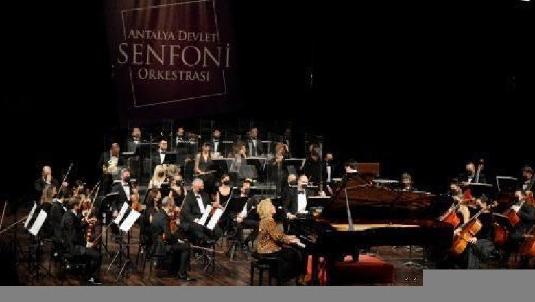 Antalya piyano sesiyle yankılandı