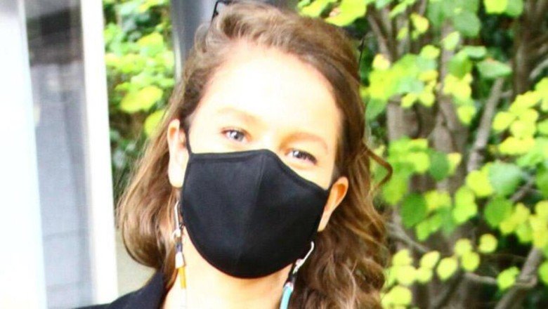 Burcu Biricik siyahlar içinde