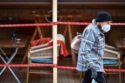 Hollanda'da kısmi sokağa çıkma yasağı uygulanacak