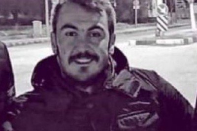 Yanan otomobilin yakınında, çukurda 2 arkadaş ölü bulundu