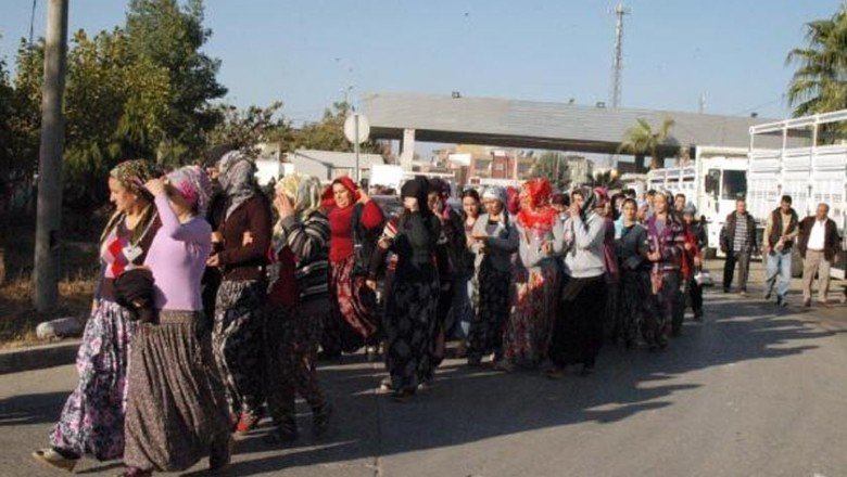 Mersin toptancı halinde 300 kadın işçi eylem yaptı: Çalışırken ölüyoruz!