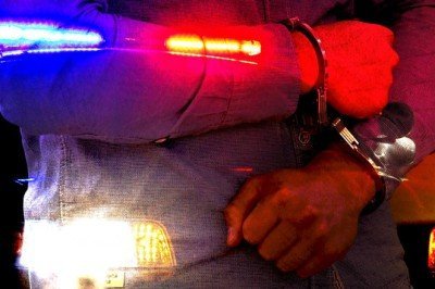 Bulgaristan'dan Türkiye'ye uyuşturucu sevkiyatı yaptıkları iddia edilen 3 şüpheli tutuklandı