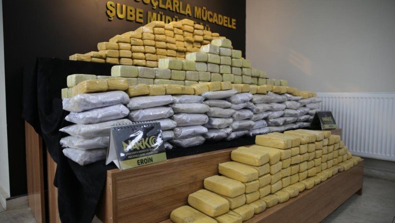 Şanlıurfa'da kamyonette 217 kilogram eroin ele geçirildi