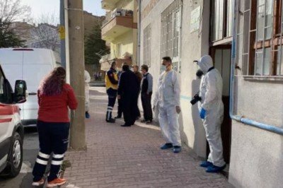 Kötü kokunun yayıldığı daireden ceset çıktı!