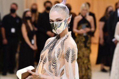 Grimes, kendisini Marie Antoinette'e benzetti: 