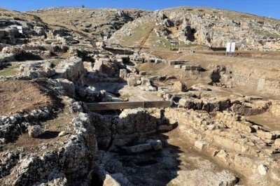 Adıyaman'daki kazılarda 1600 yıllık dokuma atölyesi bulundu