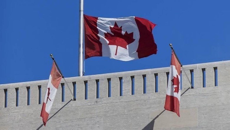 Anket: Kanadalıların yarıdan fazlası İngiliz monarşisini terk etmek istiyor