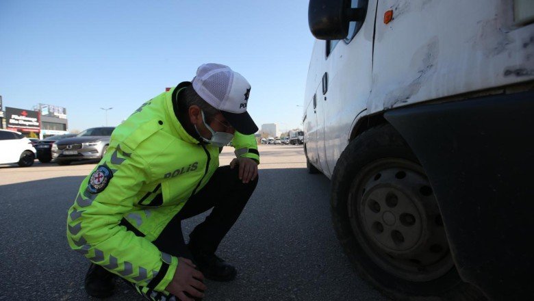 Bursa'da polis ekipleri kış lastiği denetimi gerçekleştirdi