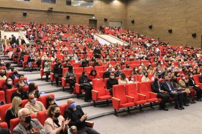 Çekya'da Yunus Emre ve Türk Dili konulu konferans