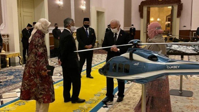 TUSAŞ projelerini Malezya Kralı'na anlattı