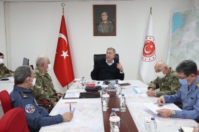 Bakan Akar: Toprağımızda gözü olanların ne hale geldiğini tarihi okuyanlar görür