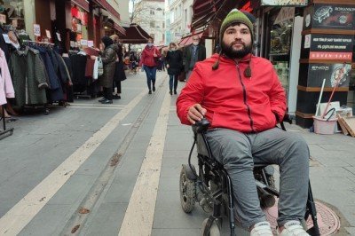 Sivilcesini sıktı tekerlekli sandalyeye mahkum oldu