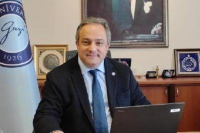 Bilim Kurulu üyesinden 'yılbaşı kutlaması' uyarısı