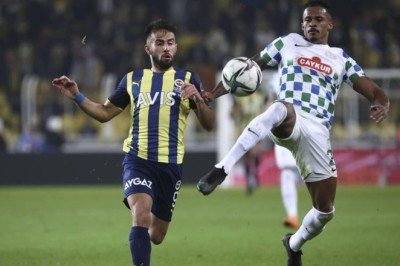 Fenerbahçe, Çaykur Rizespor'u farklı geçti