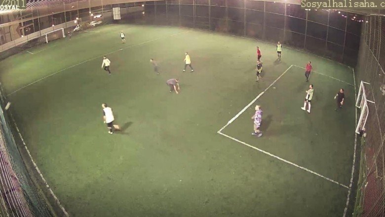 Halı sahada maç yaparken hayatını kaybetti