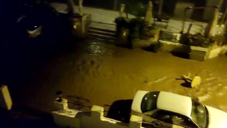 Muğla'da sağanak: Dereler taştı, evler su altında kaldı