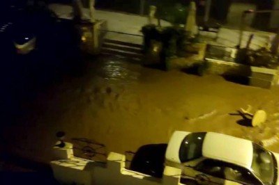 Muğla'da sağanak: Dereler taştı, evler su altında kaldı