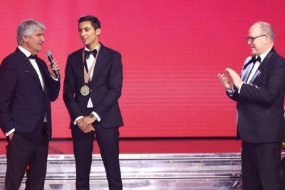 Toprak Razgatlıoğlu Monako'da ödülünü aldı