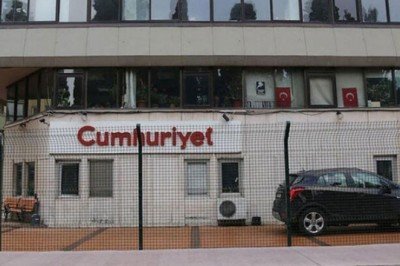 Cumhuriyet: Sekiz çalışanımızla iş akdinin feshi nedeniyle ilgili karar durdurulmuştur