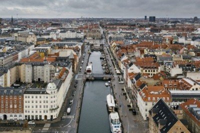 Danimarka’da Omicron varyantı vakaları iki günde üçe katlandı