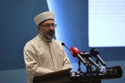 Diyanet İşleri Başkanı Erbaş Güney Kıbrıs Rum Kesimi'nde gerçekleşen saldırıyı kınadı