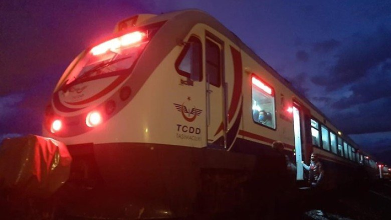 Manisa'da yolcu treninin çarptığı adam yaşamını yitirdi