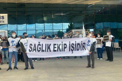 Sağlık emekçileri hakları için iş bıraktı