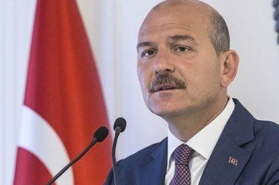 Soylu, metruk bina polemiğini sürdürüyor
