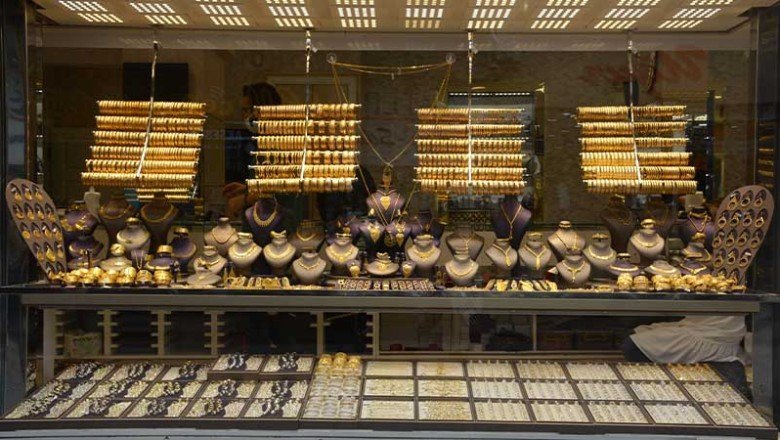 Altın fiyatları güne yatay seyirle başladı; gram 784 lira
