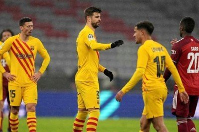 Barcelona, 20 yıl sonra Şampiyonlar Ligi grup aşamasında elendi