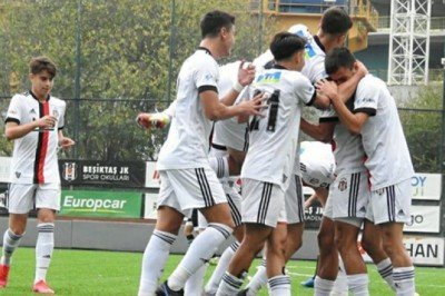 Beşiktaş U-17 Akademi Takımı galip geldi