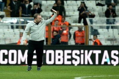 Beşiktaş'ta istifa kararı