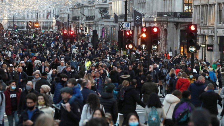 İngiltere'den 'Omicron'a karşı tedbir: Aşı pasaportu zorunlu oluyor