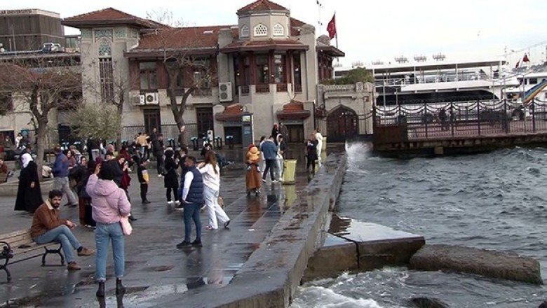 Lodos dalgaları Beşiktaş Sahili’ne vurdu