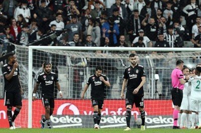 Ortalık karıştı!.. Taraftarlardan büyük tepki!