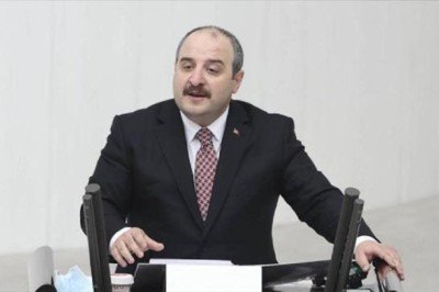 Sanayi ve Teknoloji Bakanı Varank: Aya sert iniş yapma hedefine yönelik çalışmalarımızı hızlandırdık