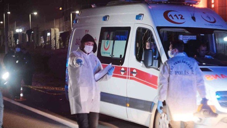 Yolun karşısına geçmek isterken canından oldu