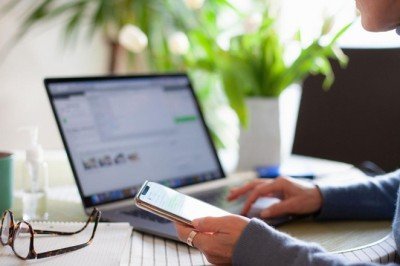 Alman mahkemesi: Yataktan masaya yürürken düşmek iş kazasıdır