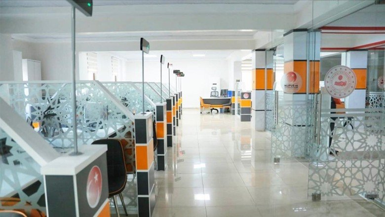 Ankara Valiliği, sınavlar nedeniyle bazı ilçe nüfus müdürlüklerinin hafta sonu açık tutulacağını duyurdu