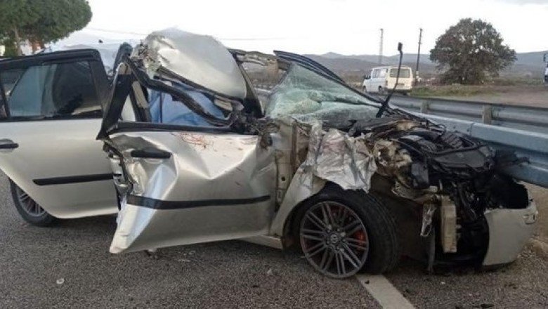 Anne ve bebeğini ayıran korkunç kaza! | Otomobil TIR'a arkadan çarptı