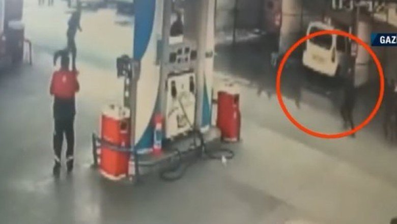 Benzin istasyonunda hayati müdahale! Nefes alamayan bebek...