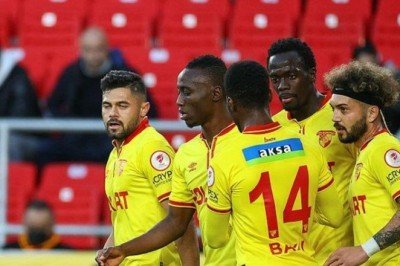 Göztepe 5-0 Kahta 02 (MAÇ SONUCU - ÖZET)