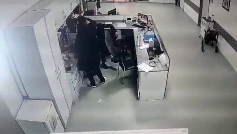 Hastanenin acil servisinde patlama! Hemşire alev topunun arasında kaldı