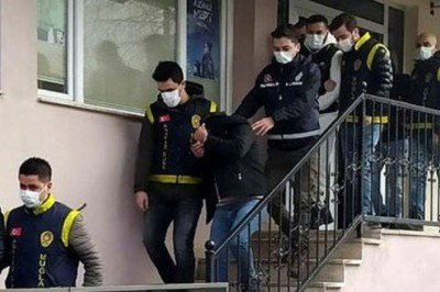 İngiliz turistleri 32 milyon lira dolandıran şebekeye operasyon! 11 şüpheli gözaltına alındı