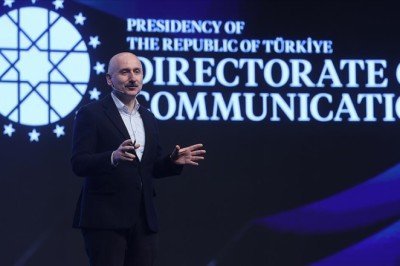 Karaismailoğlu: Ulaştırma ve Altyapı Bakanlığı 2040'ta yatırımını ve finansını kendisi üretecek konuma gelecektir