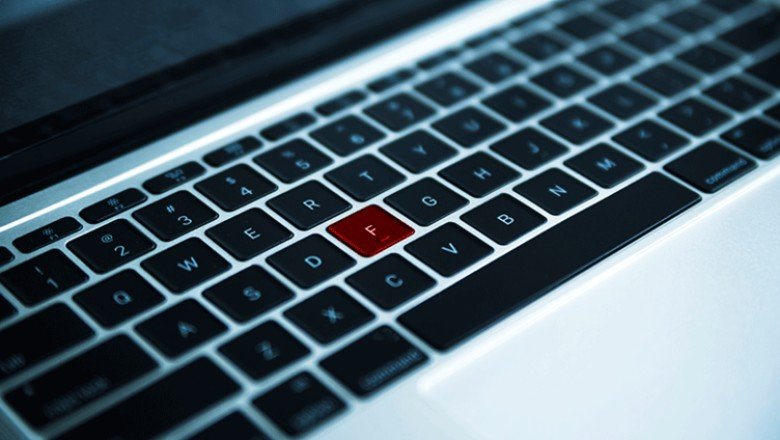 Klavyelerdeki F ile J harfindeki çizgiler ne anlama geliyor? Hemen hemen herkes kullanıyor ama bu detayı kimse bilmiyor