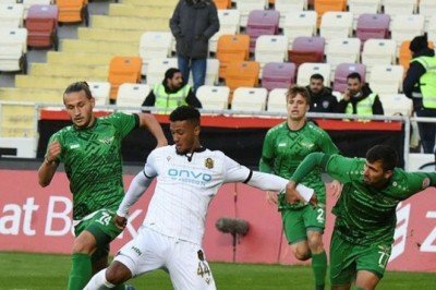 Yeni Malatyaspor 3-1 Akhisarspor (MAÇ SONUCU - ÖZET)